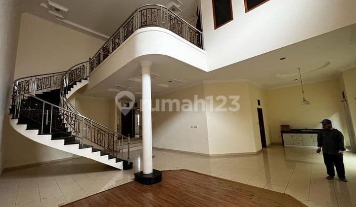 Jual Cepat! Rumah di Setraduta Pasteur Bandung Setra Sari Sutami