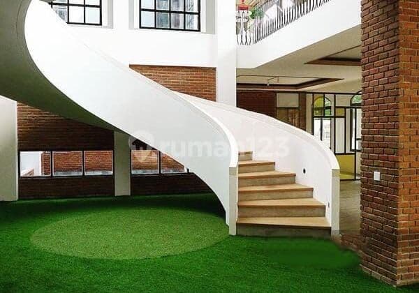 Gedung/Kantor Pasteur Bandung Pasir kaliki Sukajadi Wastukencana