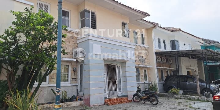 2-Storey 10-Room Boarding House in Jababeka Cikarang