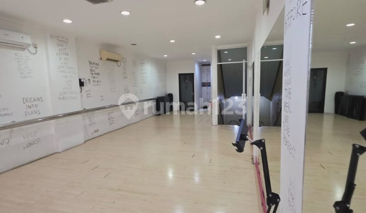 Ruko Disewa Sunter, Siap Pakai, Luas 5×12 Meter