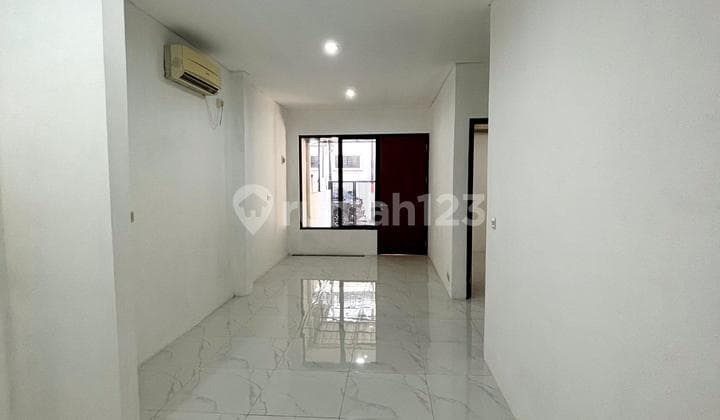 Di Sewa Rumah Sunter, Renov, Rapi, Luas 6 X 15M