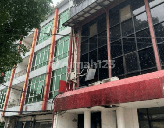 For Rent: Ruko in Menteng, Area 390 Meters