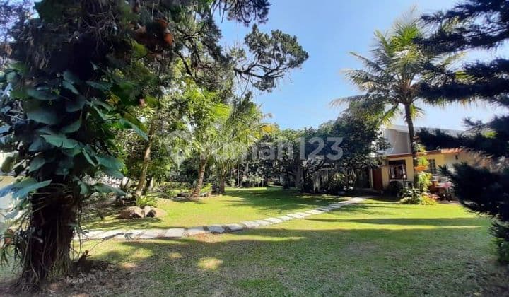 Dijual Cepat Lokasi Bagus Buat Bisnis di Jl.Ir H Juanda-Dago Bandung