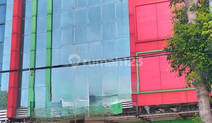 Ruko di Jl. Mampang Prapatan Raya 73, Duren Tiga, Pancoran, Kota Jakarta Selatan, DKI Jakarta, Indonesia, 12760, Mampang Prapatan 286.0 m² Unfurnished HGB