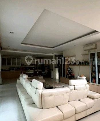 Rumah Bagus SHM di Jl. Gunung Krakatau No. 29, Meruya Selatan, Kembangan, Kota Jakarta Barat, DKI Jakarta, Indonesia, 11650, Meruya