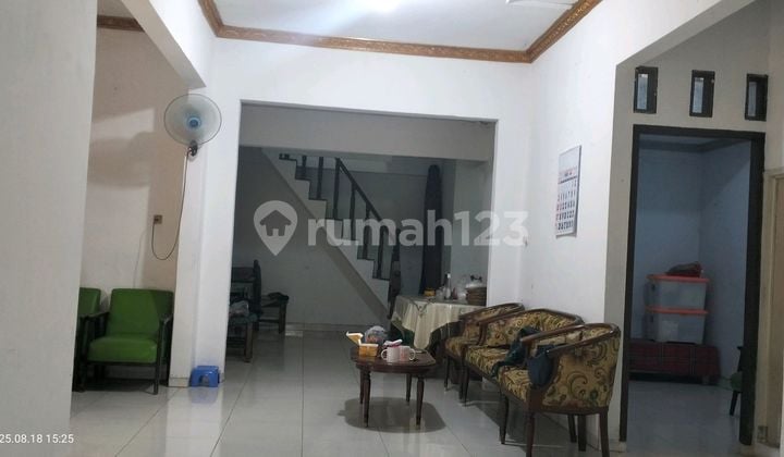 Rumah Secandary Dekat Ke Trans Jakarta