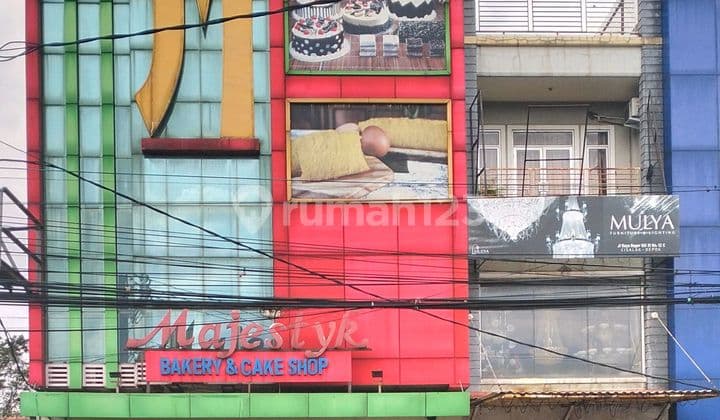 Ruko di Jl. Raya Bogor No. 31, Mekarsari, Cimanggis, Kota Depok, Jawa Barat, Indonesia, 16452, Cimanggis 222.0 m² Unfurnished SHM