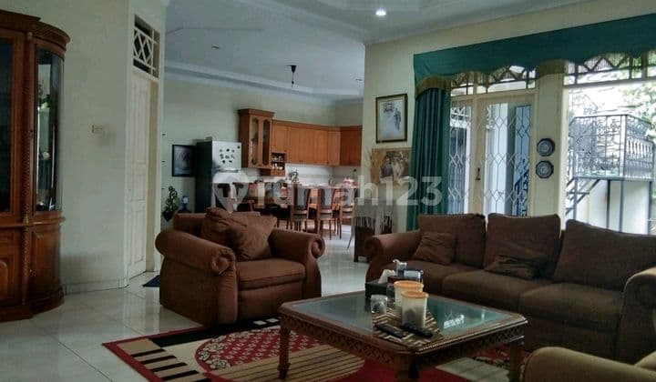 Rumah Bagus Di Kebon Jeruk