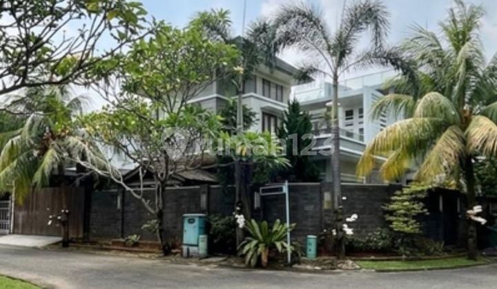 Luxury Corner House in Kencana Loka BSD 'Mrb76'