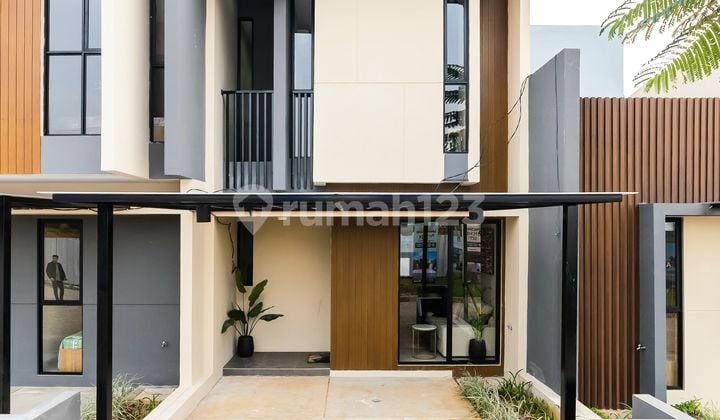 Rumah 2 lantai dekat Bsd dan Stasiun KRL