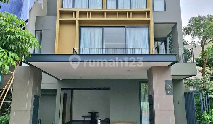 Rumah Mewah Dalam Cluster Echante Bsd City