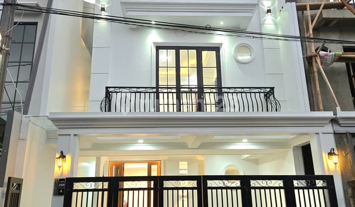 Rumah Brand New Siap Huni Akses Mudah Lokasi Cinere