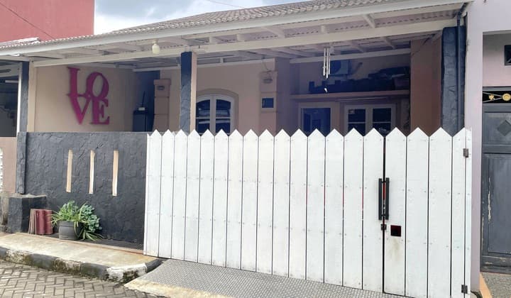 Rumah Bagus Bebas Banjir Di Pamulang Estate