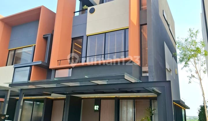 Rumah Modern 3 Lantai 4 Kamar Tidur Dekat Gading Serpong