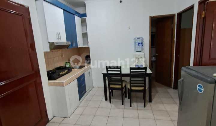 Apartemen Mediterania Gajah Mada Tipe 2 Br Full Furnished Rapih, Baru Dicat