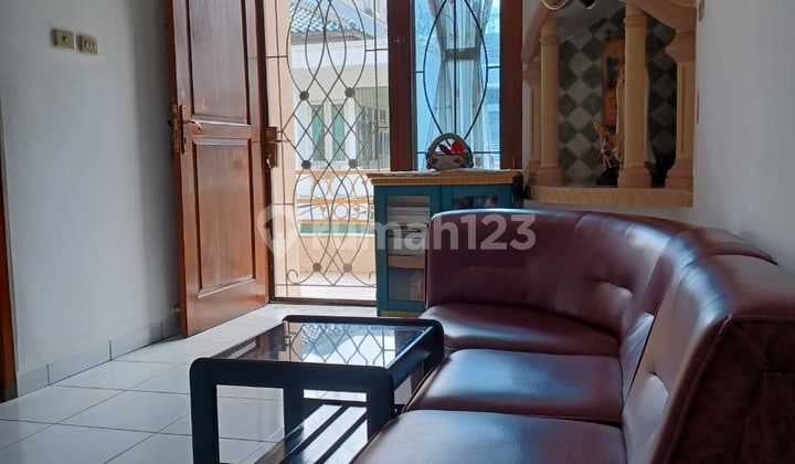 Rumah di Sunter Siap Huni Bangunan 3 Lantai Bebas Banjir