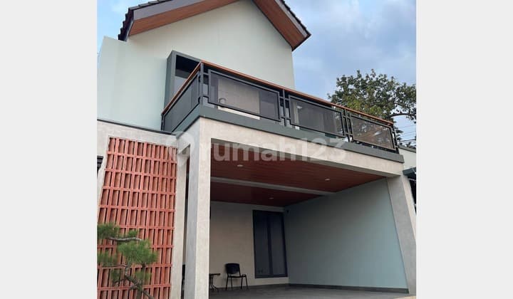 Rumah Modern Concept Lokasi Strategis Dekat Stasiun Depok