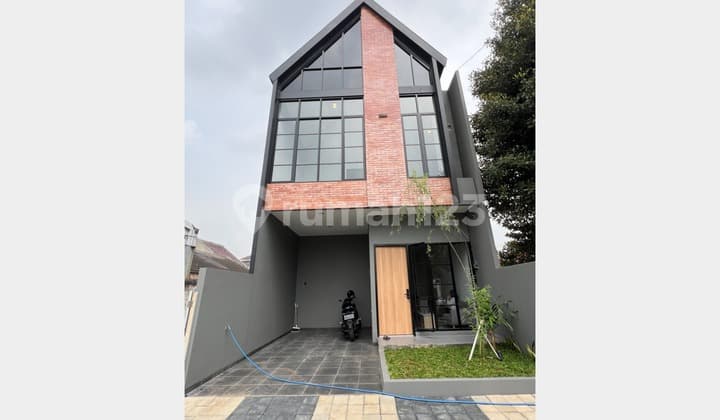 Rumah Siap Huni 2 Lantai Dekat Akses Tol Cijago