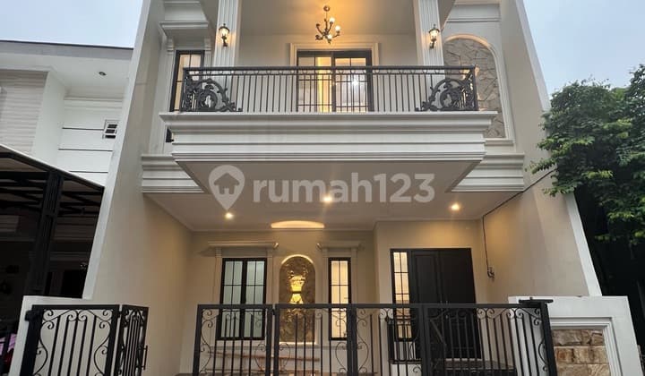 Ready-to-Occupy House in Gardenia Cluster Near Depok Lama Station