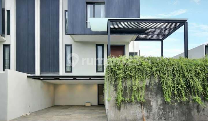 3-Storey House in Cluster Near Citos Semi Furnished in Cilandak