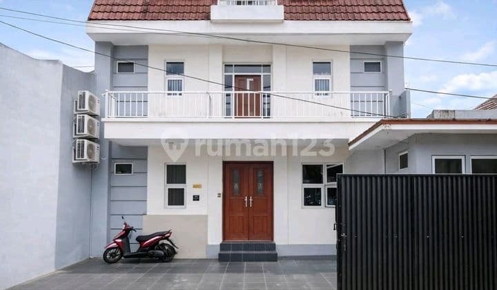 Commercial Boarding House with 20 Rooms for Rent in Menteng, Central Jakarta