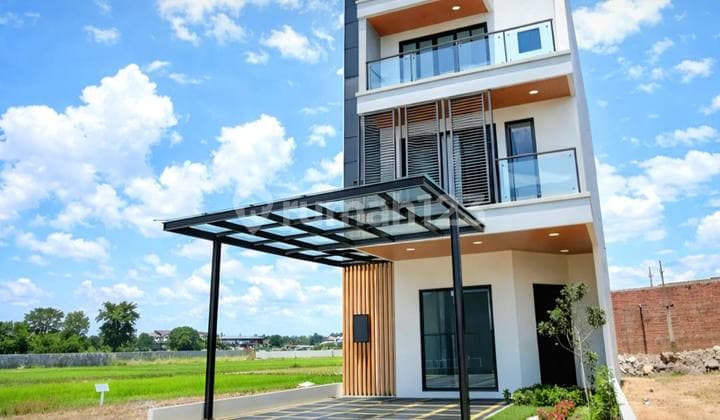 Brwnd New House 3 Lantaiplus Rooftop di Cilandak