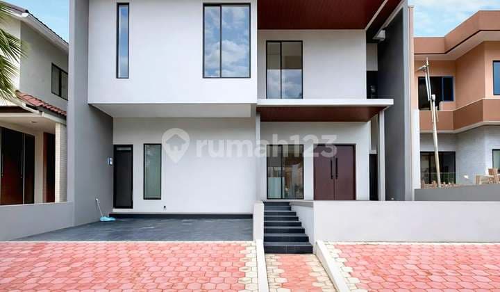 Brand New House Siap Huni Dalam Komplek Besar di Bintaro Sektor 7
