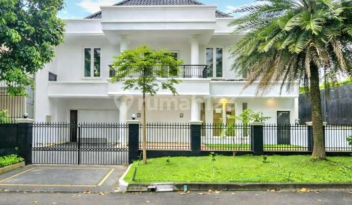 Rumah Design Calssic Dalam Komplek di Pondok Indah Jakarta Selatan
