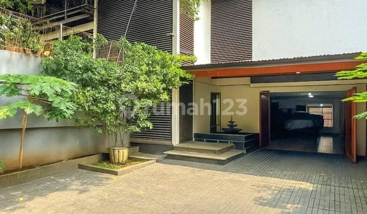 Rumah Tropical Cipete