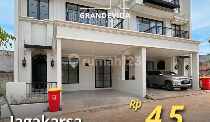 Rumah Baru Jagakarsa Classic Modern Cantik