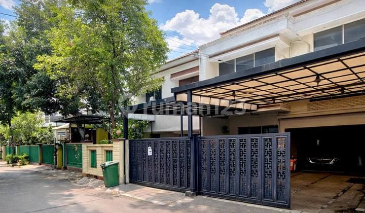 Designmodern Minimalis Terawat Siap Huni Dekat Stasiun M R T di Cipete Jaksel