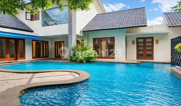 Rumah Mewah Modern Tropical Resort Tanah Luas Bangunan Terawat Ada Private Pool di Cilandak