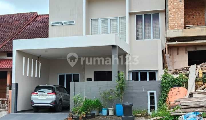 Dijual Rumah Mewah di Kaktus Karang, Sukajadi