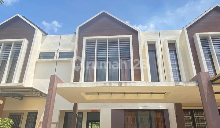 Disewakan Rumah di Permata Riverview , Lubuk Baja