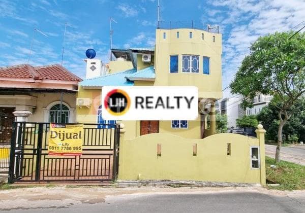 2-Storey Hook House in Mitra Raya Batam Centre