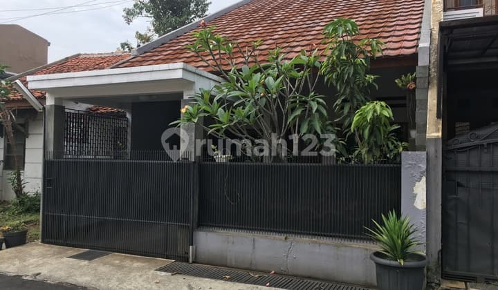 Rumah 1 Lantai Terawat Siap Huni SHM Area Antapani Kota Bandung