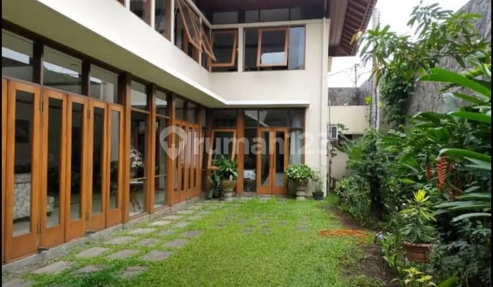 2-Storey House with SHM, Strategically Located Near Sheraton Dago Mainroad Bandung
