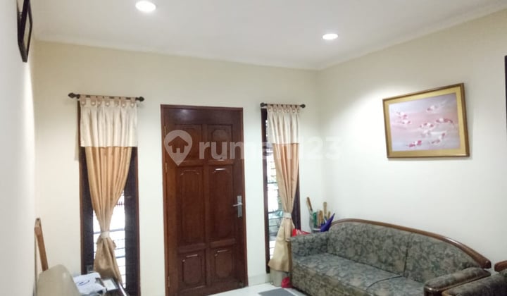 Rumah Terawat dan Siap Huni di Cideng, Jakarta Pusat