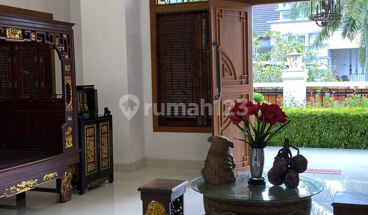 Rumah Mewah 2 Lantai Siap Huni di Permata Hijau