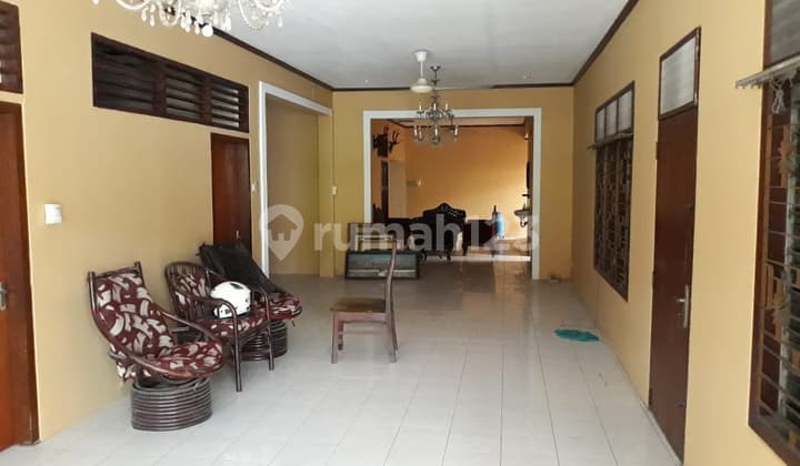 Rumah Petojo Strategis, SHM, Bangunan 1 Lantai.