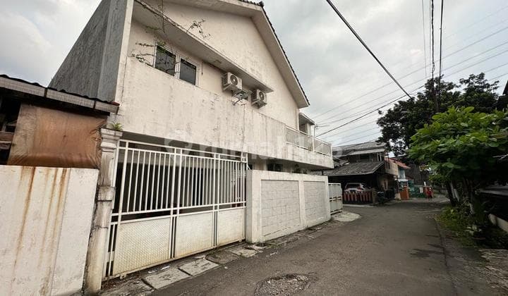 Good Hook House Ready to Occupy Kedungbadak