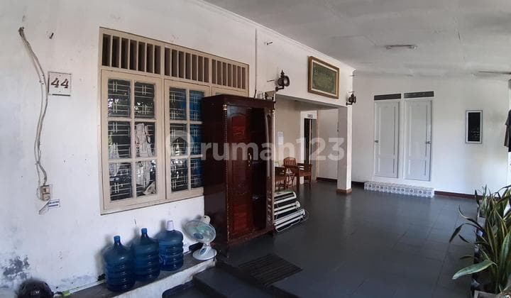 Kost Besar Jl. Riau Murah Tengah Kota