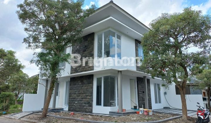 Rumah 2 lantai minimalis bukit palma Surabaya barat Rumah 2 lantai minimalis bukit palma Surabaya barat