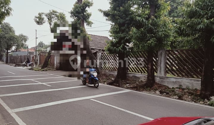 Kavling komersial..Strategis Pinggir Jalan Raya di Jalan Raya M Saidi Petukangan, Jakarta Selatan