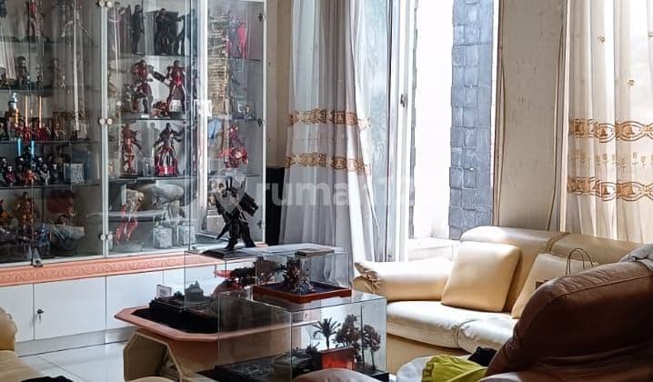 Rumah Bagus 2 Lantai di Cluster Aquamarine PHG Gading Serpong