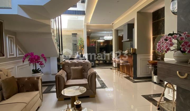 For Sale Fully Furnished Luxury House in Gardenia Alam Sutera