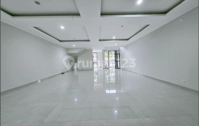 Disewakan Ruko Tiga Lantai Business Loft Alam Sutera