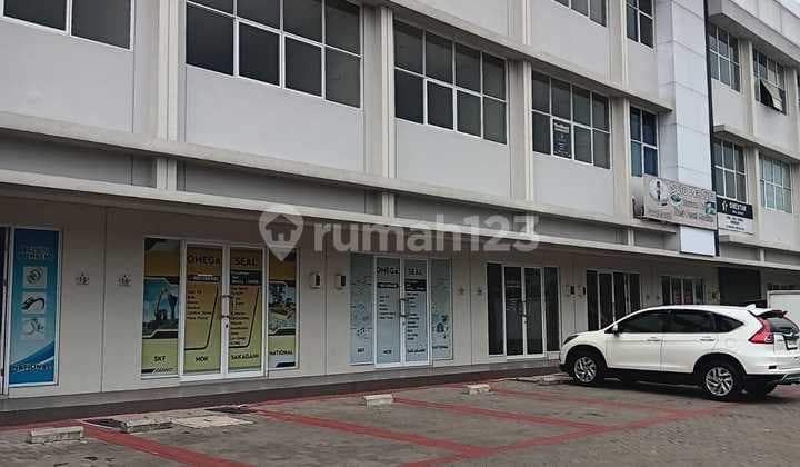 Rented 3 Adjacent Shop Houses in Petal, Tangerang, Banten