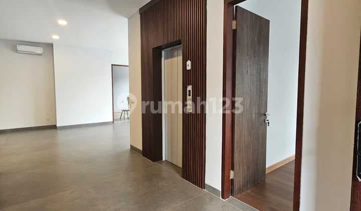 Rumah Dijual di Cluster Palmyra Alam Sutera Tangerang