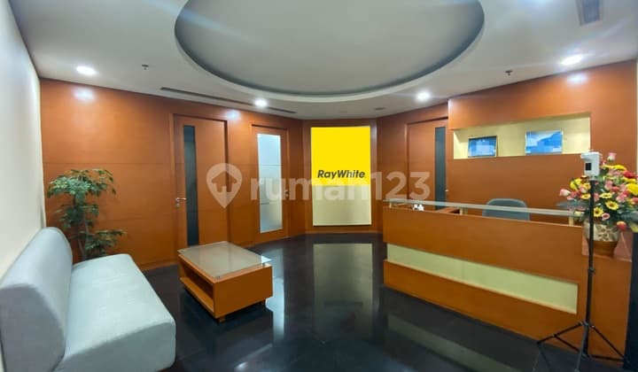 Ruang Kantor di Menara Batavia Jakarta Pusat